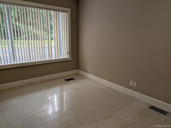 Shrub Oak, NY 10588,1217 E Main ST