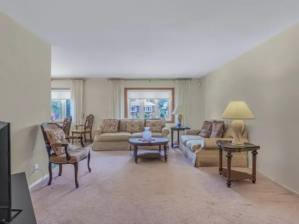 Flushing, NY 11358,4321 172nd ST