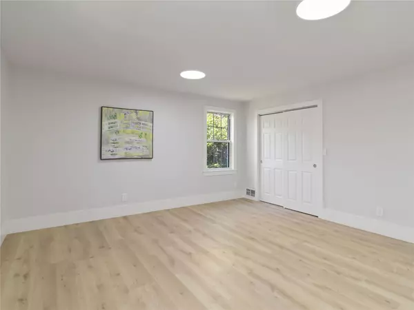 Bronx, NY 10466,4074 Hill AVE