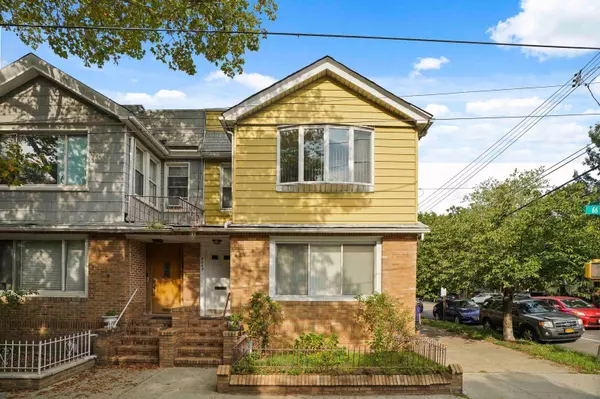 70-49 66th PL, Glendale, NY 11385