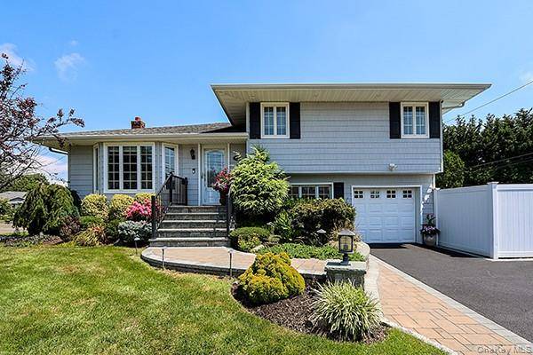 12 Barnum AVE, Plainview, NY 11803