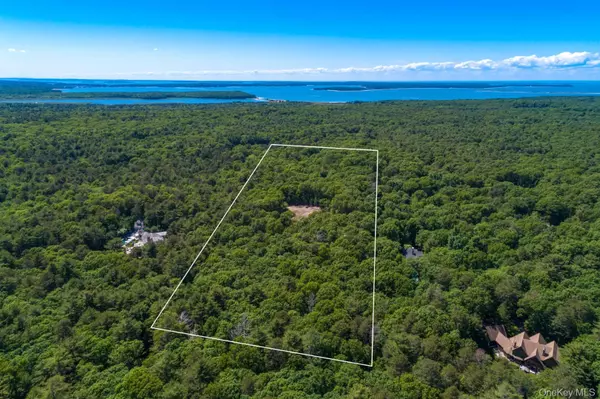1593 Deerfield RD, Southampton, NY 11976