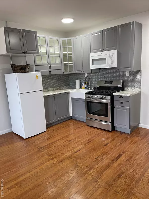 54-15 82nd ST #2, Elmhurst, NY 11373