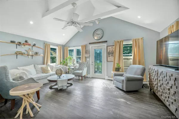 Mastic Beach, NY 11951,57 Flower RD