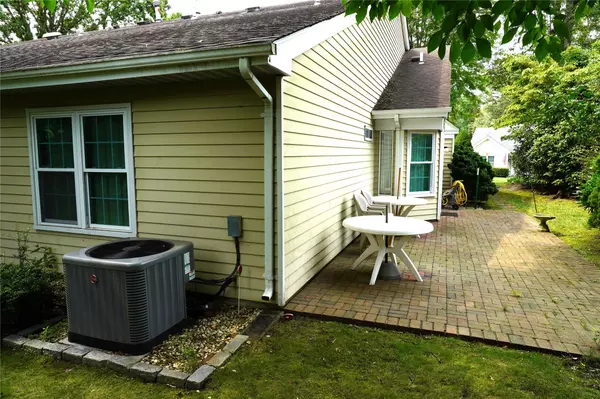Ridge, NY 11961,12 Baldwin CT