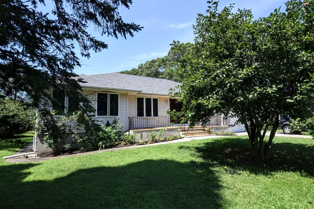 Shirley, NY 11967,433 Revilo AVE