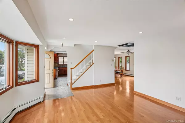 Hicksville, NY 11801,150 Dartmouth DR