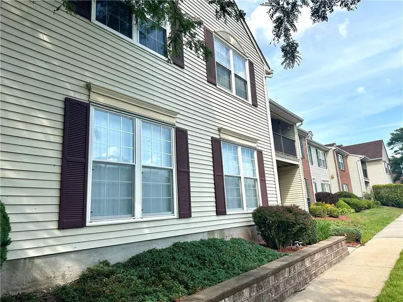 112 Cartwheel CT #27, Washingtonville, NY 10992