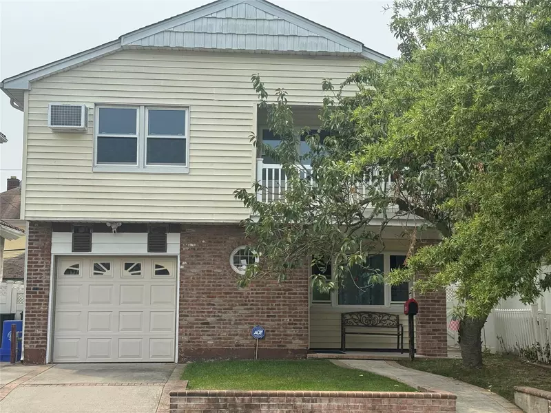270 W Hudson ST, Long Beach, NY 11561