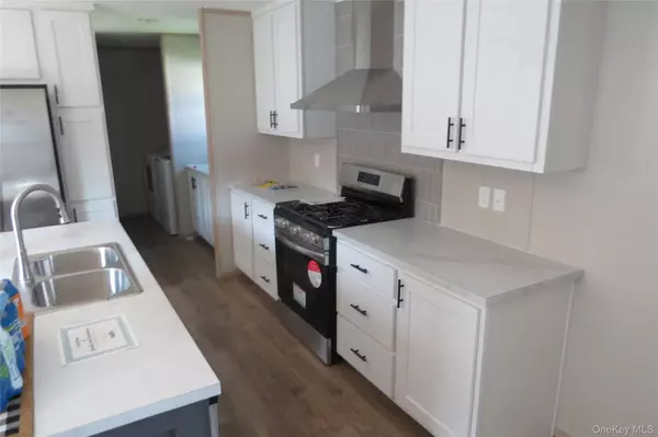 Hopewell Junction, NY 12533,723 Beekman #35