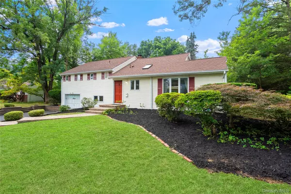 Melville, NY 11747,7 Meriden PL