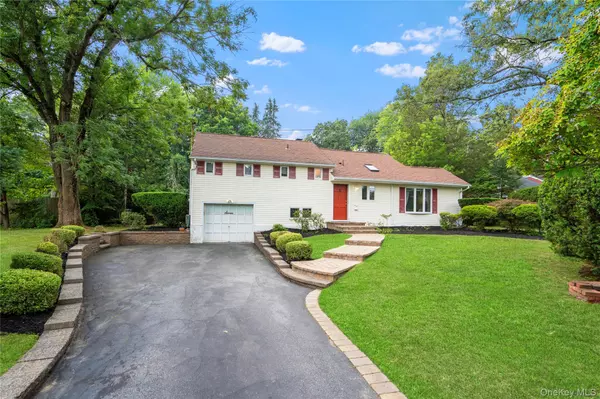 Melville, NY 11747,7 Meriden PL