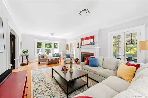 Chappaqua, NY 10514,59 Crest RD