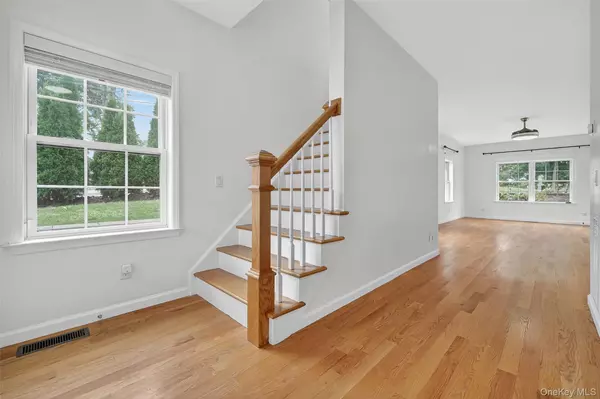 Elmsford, NY 10523,42 E Vincent ST