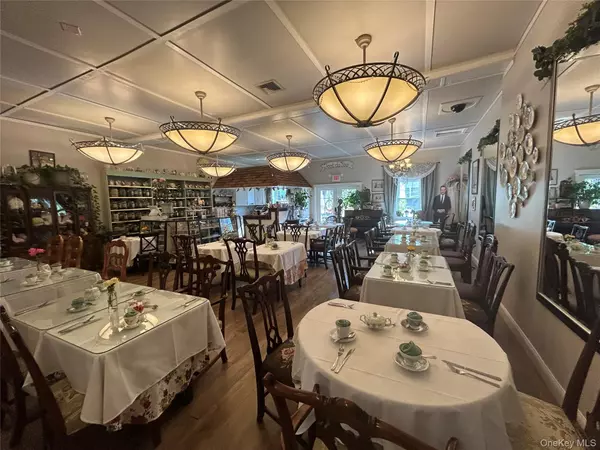 Carmel, NY 10512,69 Gleneida AVE