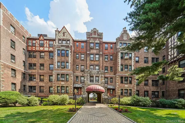 23 Old Mamaroneck RD #Unit #2E, White Plains, NY 10605