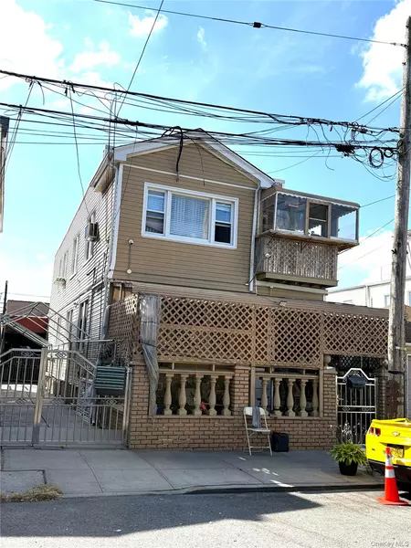 10210 93rd AVE, Richmond Hill, NY 11418