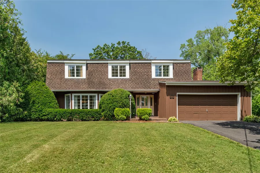 7 Starrow DR, Newburgh, NY 12550
