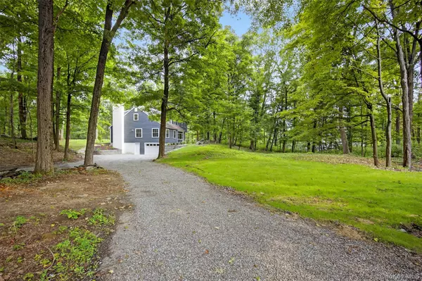Pleasant Valley, NY 12569,41 Meddaugh RD