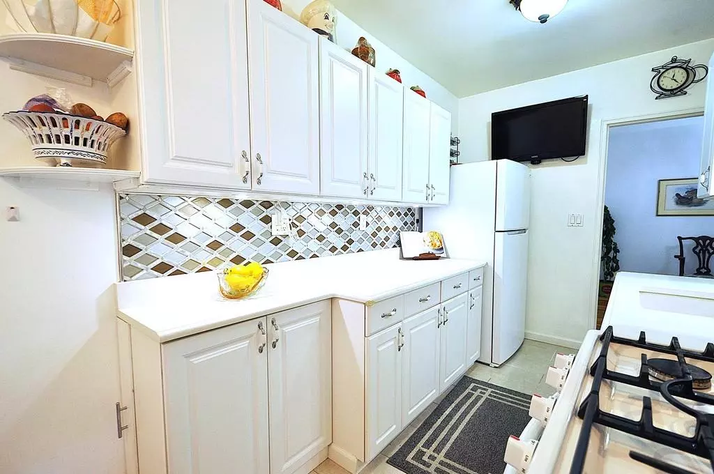Yonkers, NY 10705,29 Abeel ST #2L