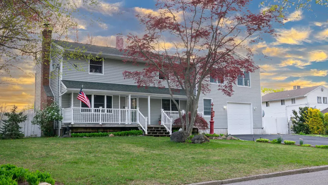 4 Young Rd., Coram, NY 11727