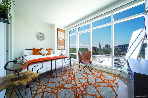 New Rochelle, NY 10804,50 Clinton PL #Locust Street