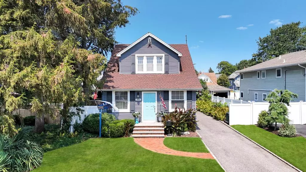 Seaford, NY 11783,3861 Hickory ST