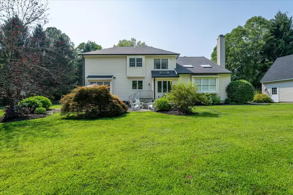Somers, NY 10589,11 Mathews LN