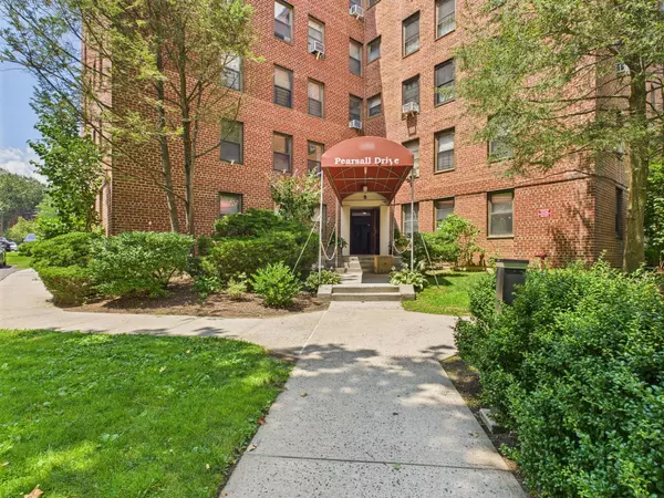 154 Pearsall DR #3C, Mount Vernon, NY 10552