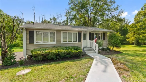 3468 Ichabod CT, Yorktown Heights, NY 10598