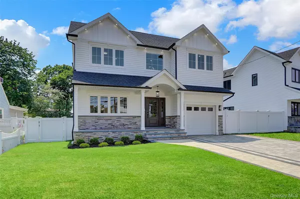 East Meadow, NY 11554,2660 Woods AVE