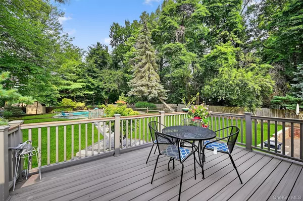 Valley Cottage, NY 10989,31 Park TER