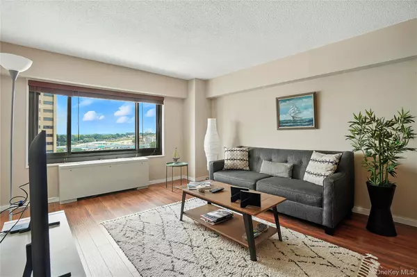 Forest Hills, NY 11375,119-45 Union Turnpike #7E