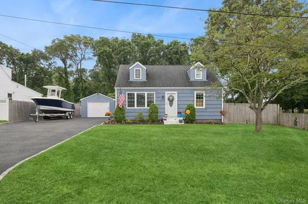 East Patchogue, NY 11772,10 Elm ST