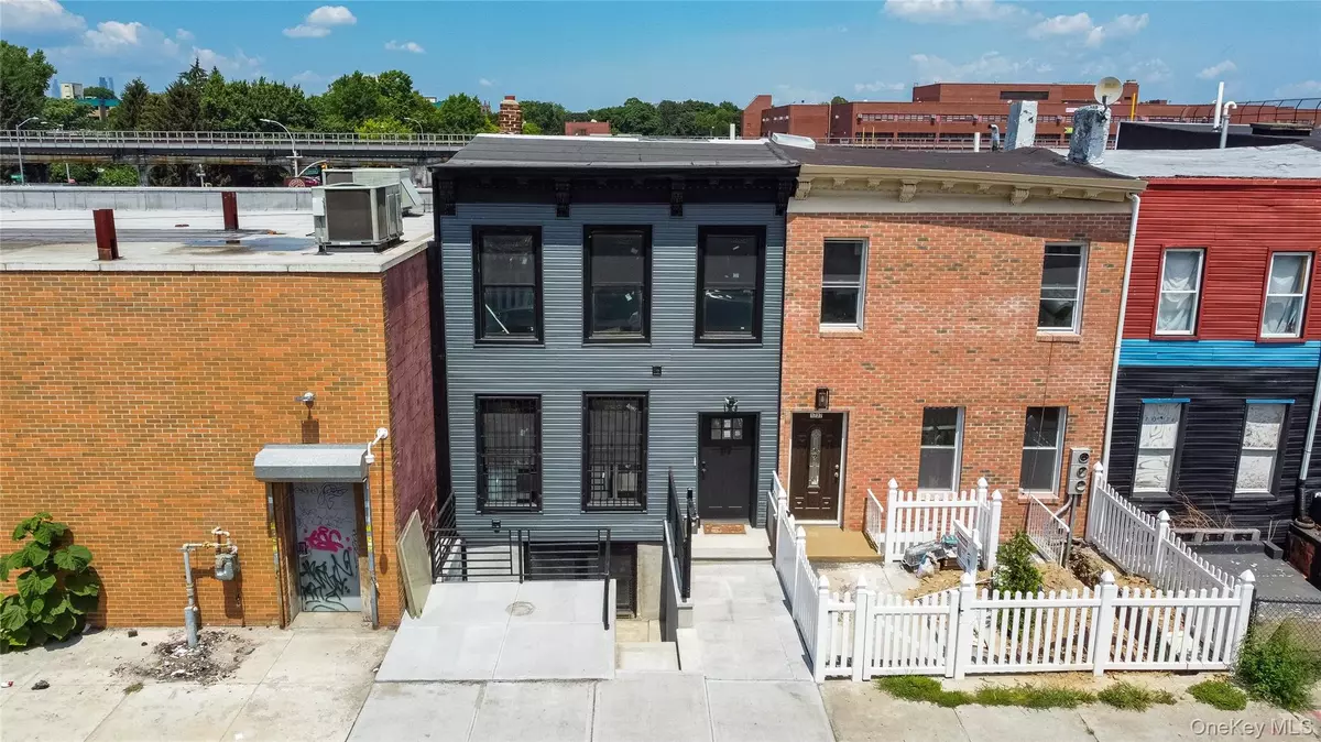 Brooklyn, NY 11213,1735 Pacific ST