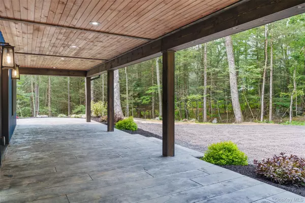 Accord, NY 12404,805 County Road 2