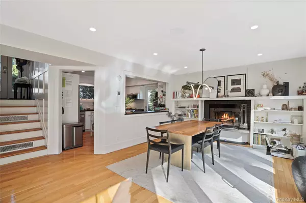 Mamaroneck, NY 10543,1319 Raleigh RD