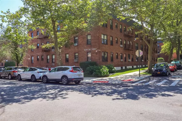 Bayside, NY 11361,215-28 47th AVE #1B