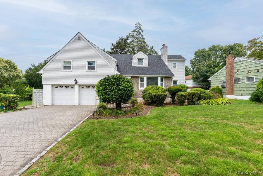 396 Maryland AVE, Freeport, NY 11520