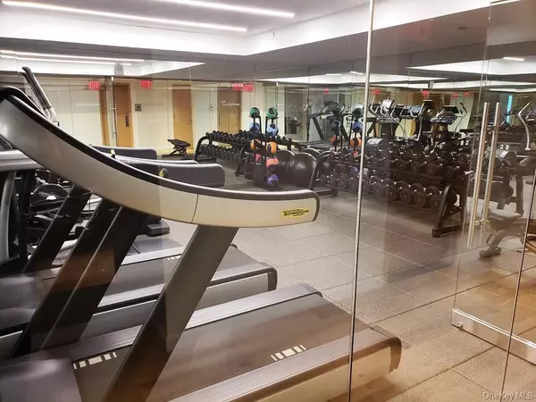 Flushing, NY 11354,138-35 39th AVE #8G
