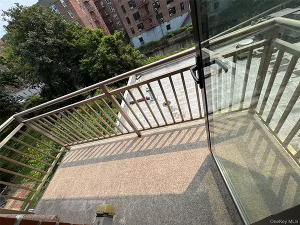 Flushing, NY 11354,144-56 Roosevelt AVE #4B