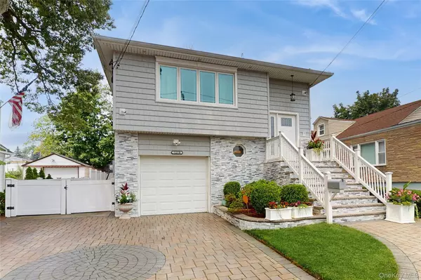Valley Stream, NY 11580,110 Roeckel AVE