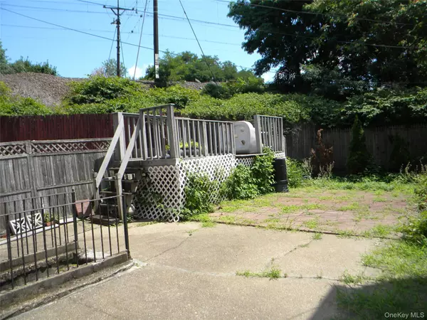 Astoria, NY 11103,2549 49th ST
