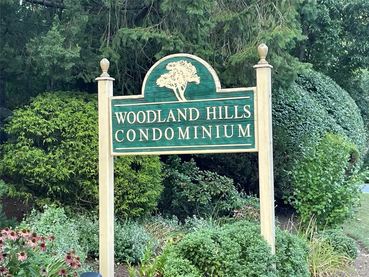 White Plains, NY 10603,214 Woodland Hills RD