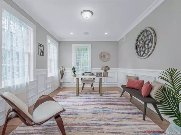 Douglaston, NY 11363,233-17 38th DR