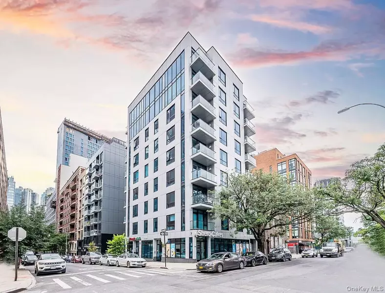 27th street 41-04 #9B, Long Island City, NY 11101