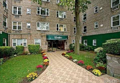 21 Bond ST #2C, Great Neck, NY 11021