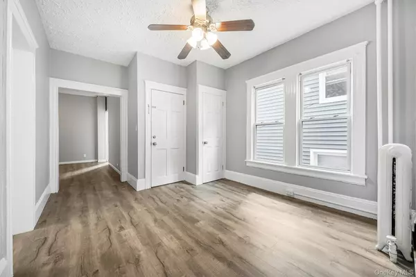 Sleepy Hollow, NY 10591,17 Lawrence AVE #2