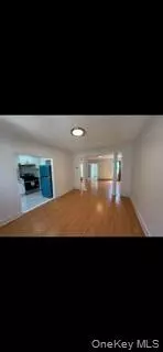 Rego Park, NY 11374,61-25 Saunders ST