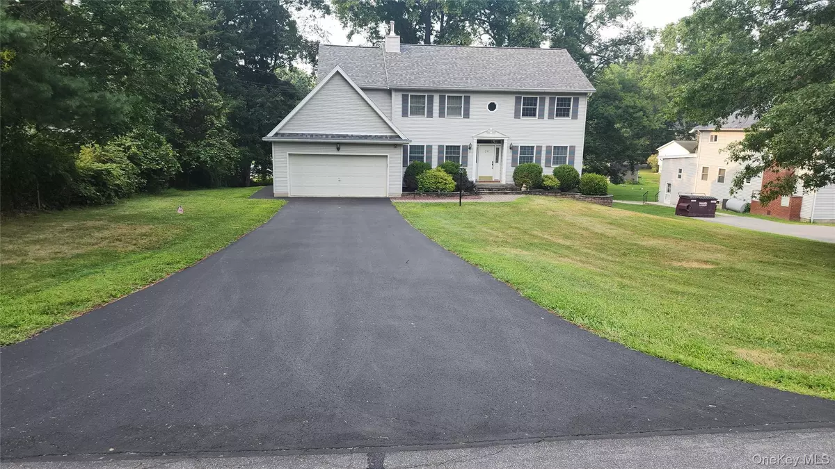 New Windsor, NY 12577,24 Hillcrest DR